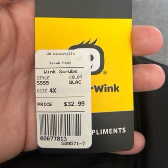 2 plus size pair of jogger style scrubs - Picture 4 of 4